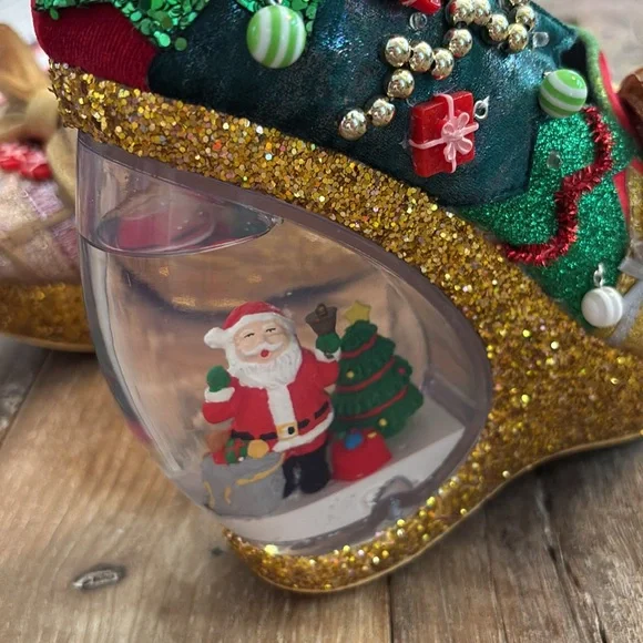 Irregular Choice Santa’s Globe Snowglobe Heels - Never Worn RARE - Picture 8 of 14